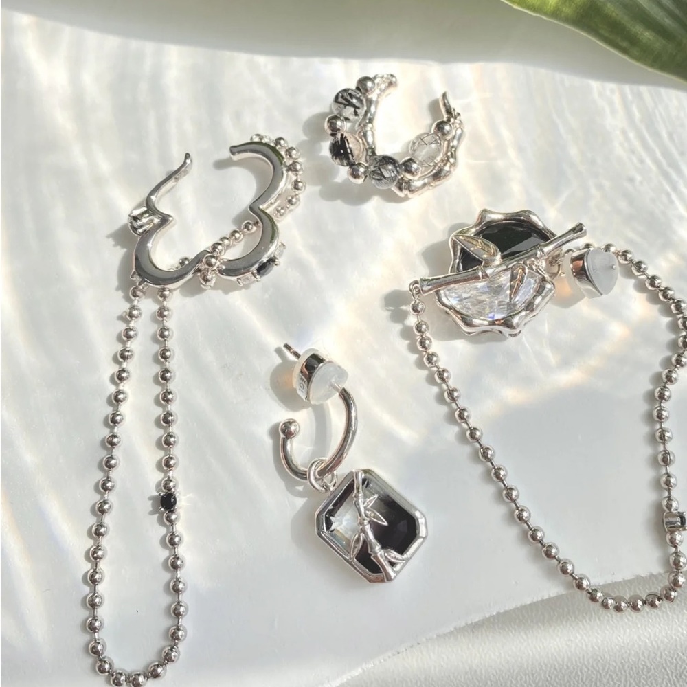 Chinese traditional designer earring set black and white